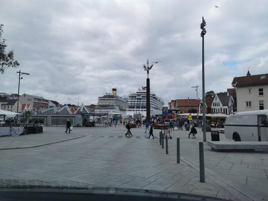 Nice 1-Bedroom Apartment In Heart Of The City Stavanger Exterior foto